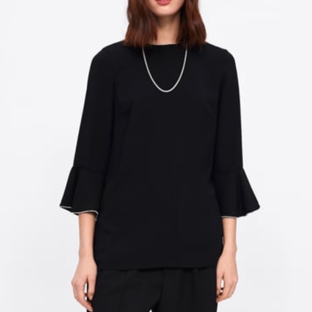 Zara Ruffled Sleeves in Black Size XS